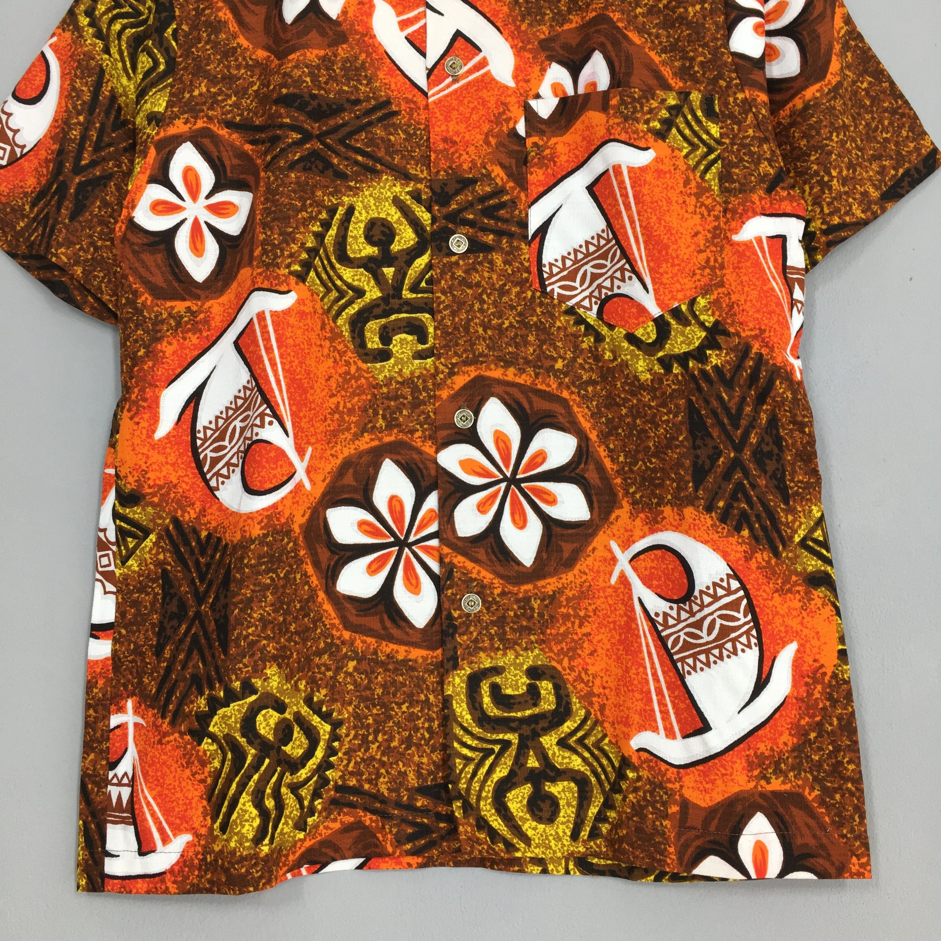 Royal Hawaiian Aloha Tropical Shirt Small