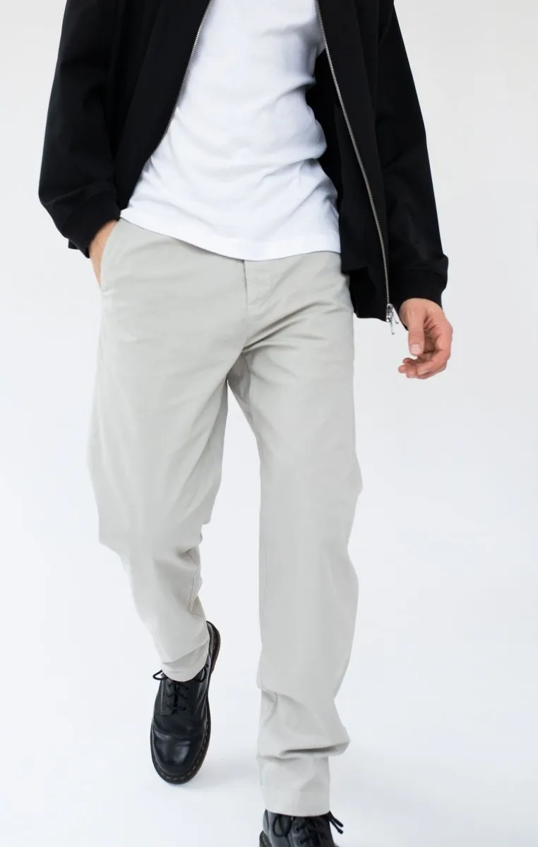 SLOUCHY CHINO / Sand