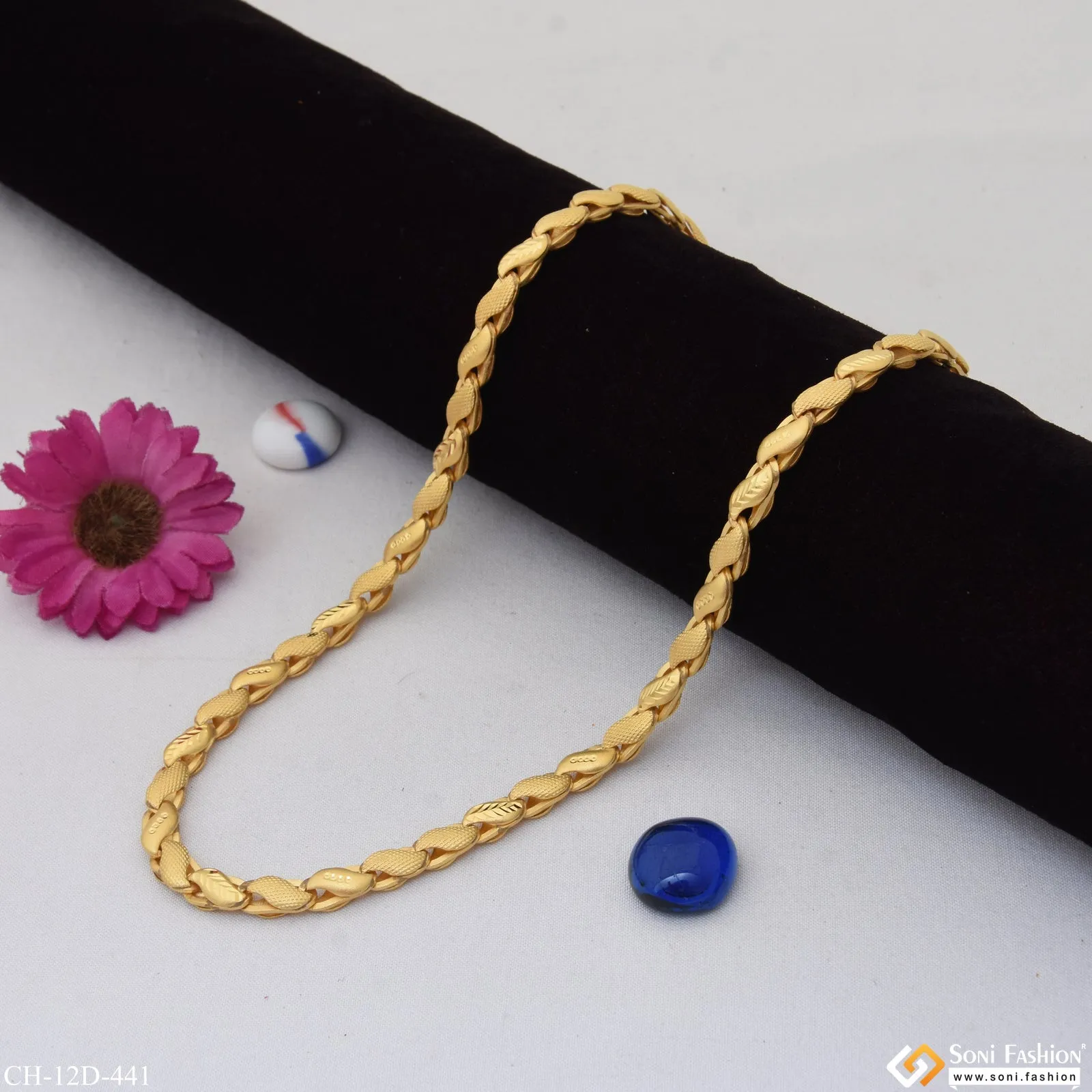 Sophisticated Design Gold Plated Kohli Chain for Men - Style D441