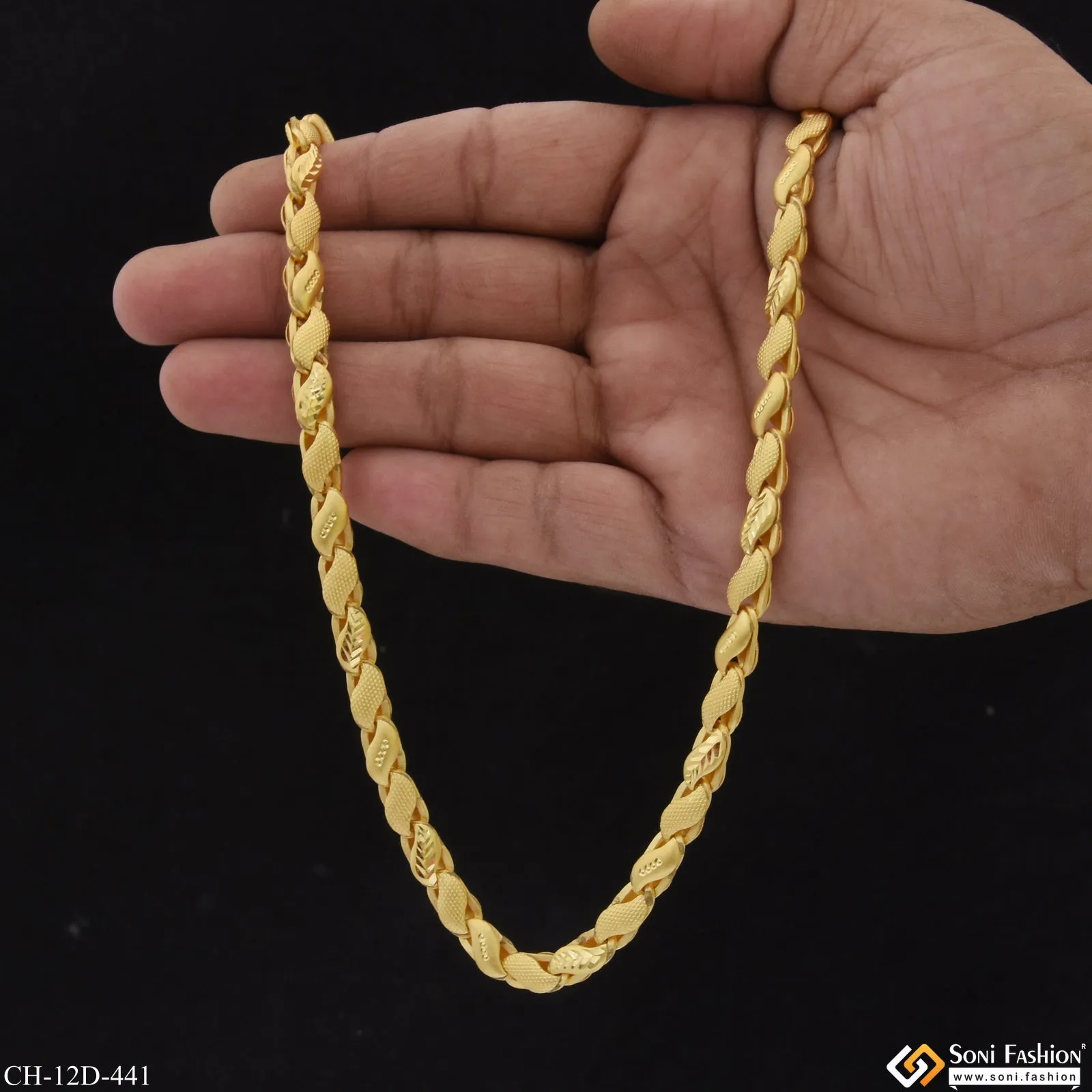 Sophisticated Design Gold Plated Kohli Chain for Men - Style D441