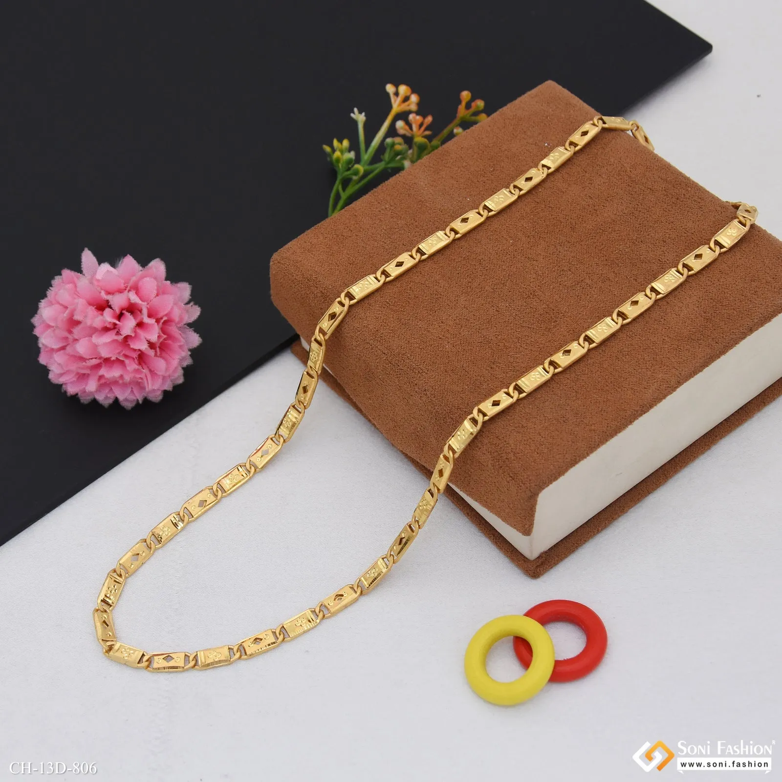 Sophisticated Design Gold Plated Nawabi Chain for Men - Style D806