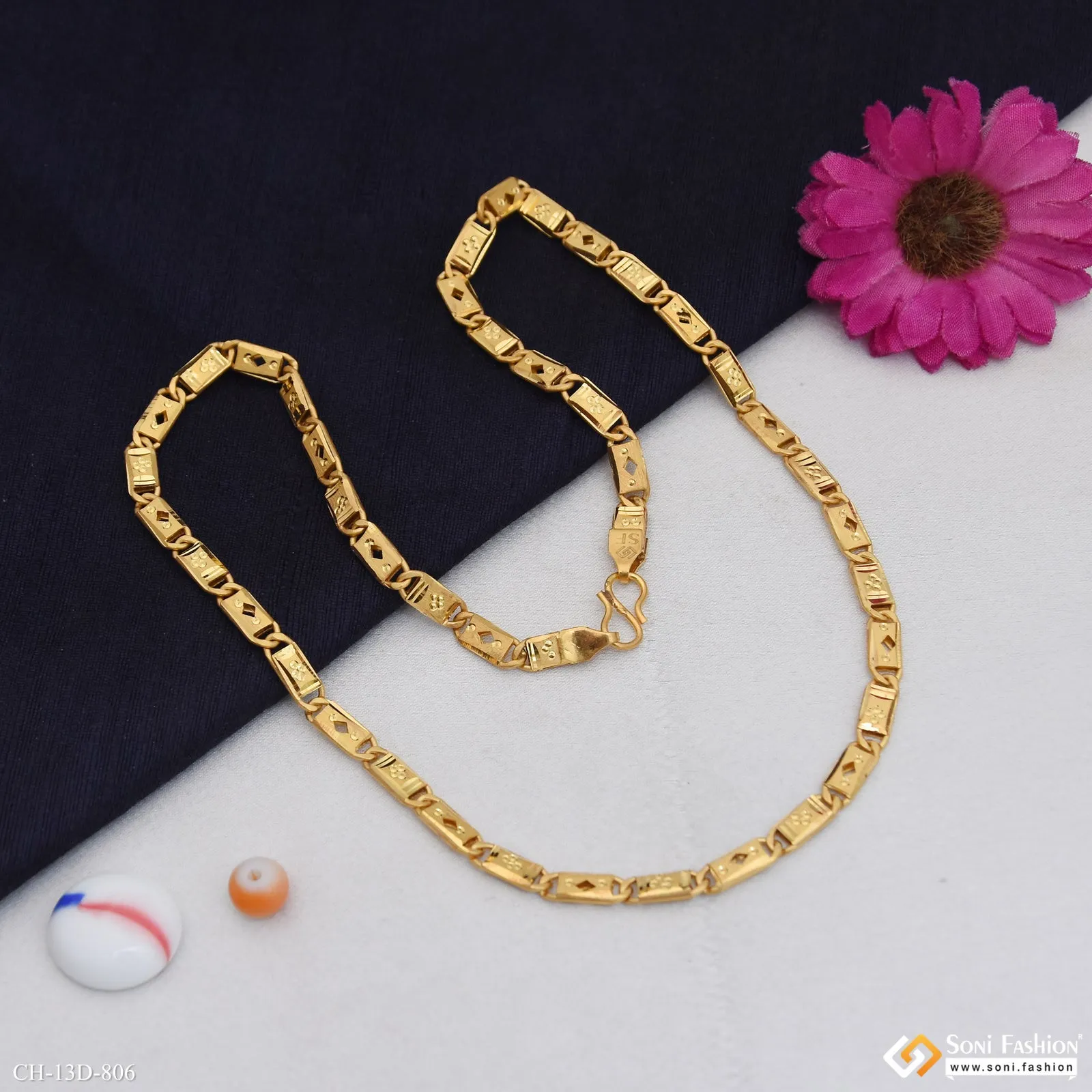 Sophisticated Design Gold Plated Nawabi Chain for Men - Style D806